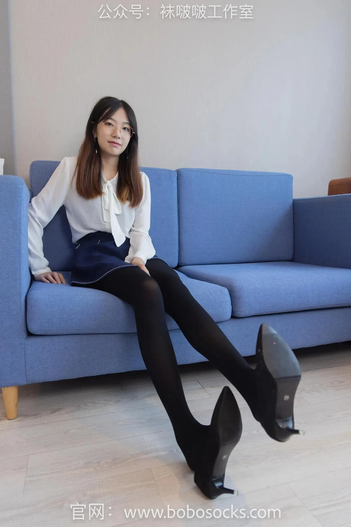 [BoBoSocks袜啵啵]NO.114 小甜豆-高跟鞋、帆布鞋、肉丝、厚黑丝 [175P]插图8
